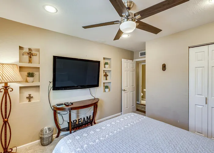 8 Mi To Old Town Scottsdale: Family Home! Holiday home