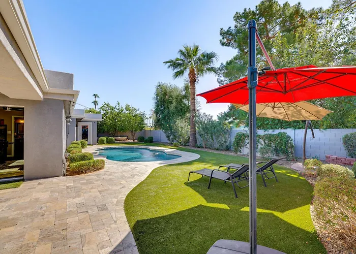 8 Mi To Old Town Scottsdale: Family Home! Scottsdale